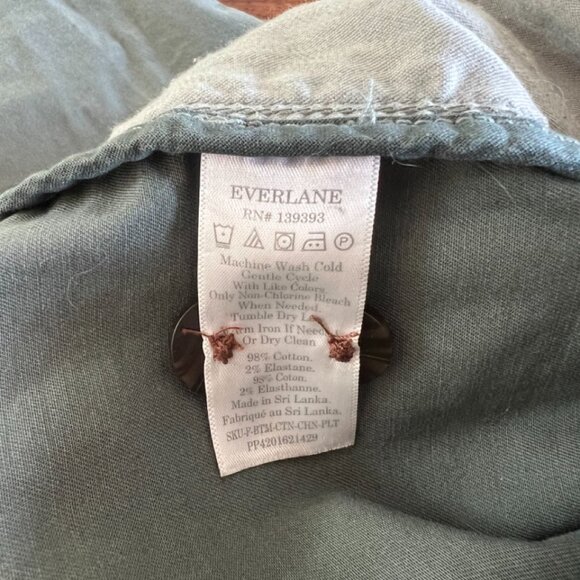 Everlane Cotton Tapered Green Pants - Picture 3 of 8